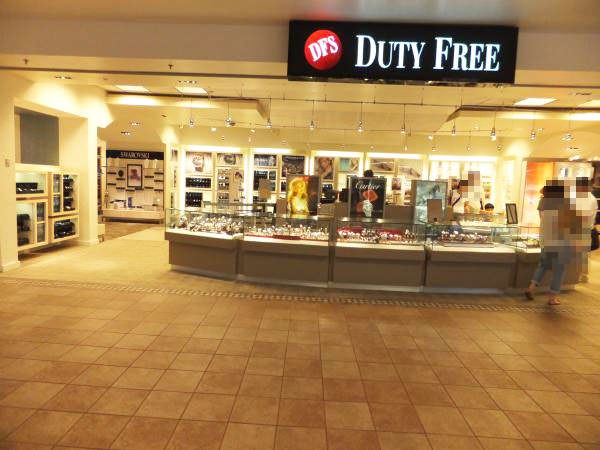 グアム空港の免税店で最後までショッピングできることについて教えます